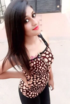 Arfa young Pakistani escort in Bur Dubai, Dubai (1)